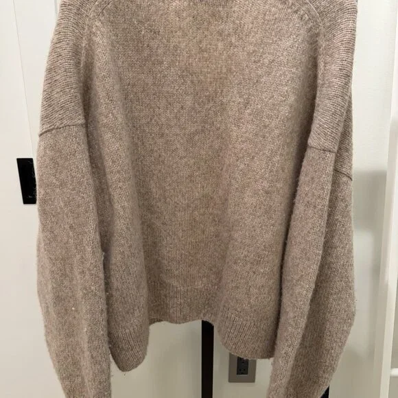 Buck Mason Highland Alpaca Boxy V-Neck Heather Khaki Size  XL - Picture 7 of 10